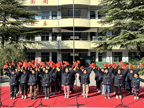 郑州高新区南流小学开展诗歌朗诵比赛