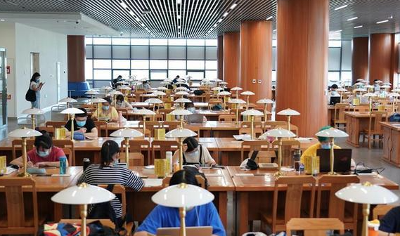 多地高校陆续公布寒假时间：最长的68天，最短的26天