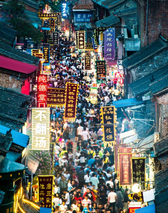 央视新闻等10余家央媒竞相报道;央视中秋晚会,戏曲春晚,《河南卫视》