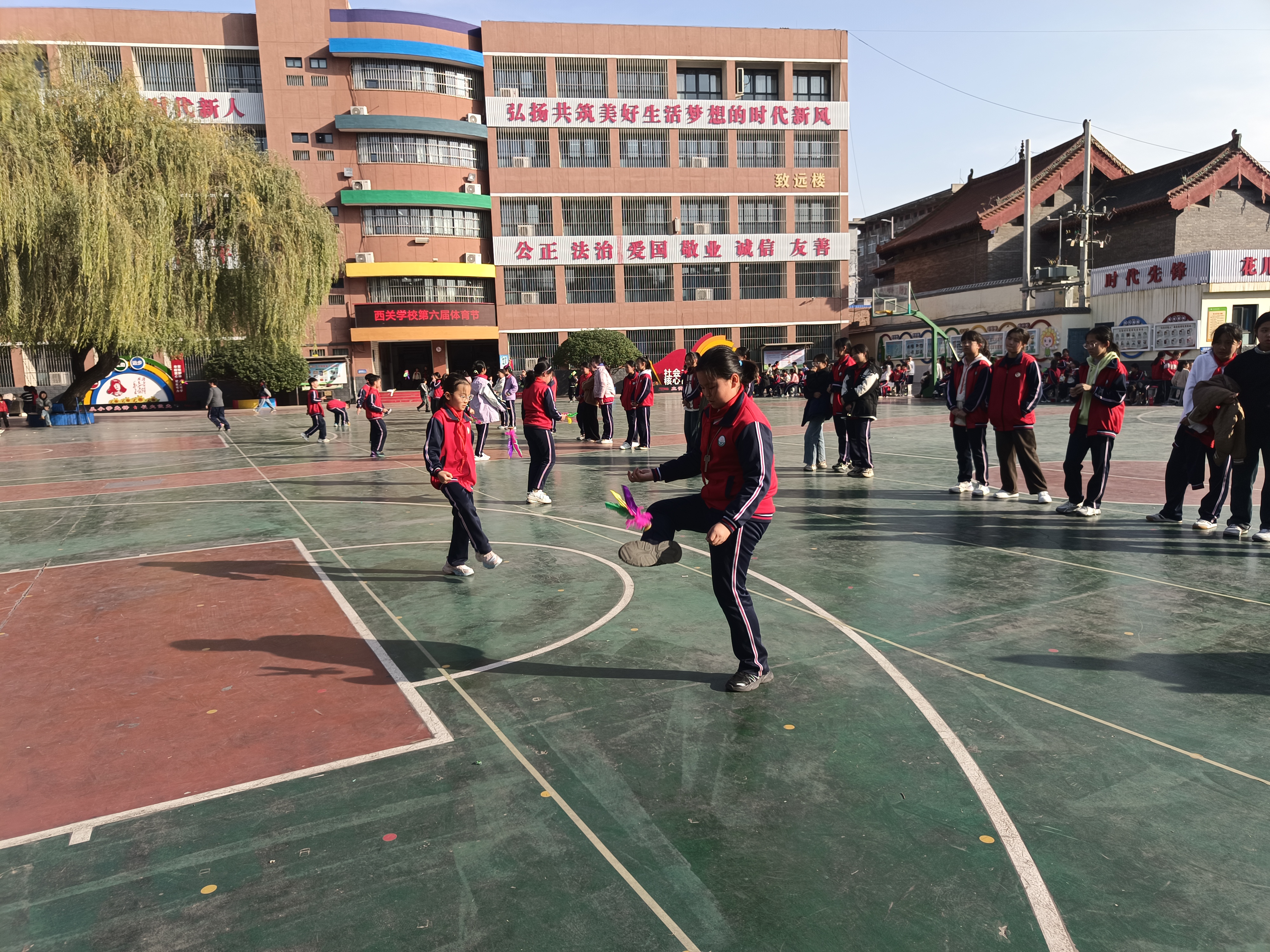 济源济水西关学校举行第六届体育运动会