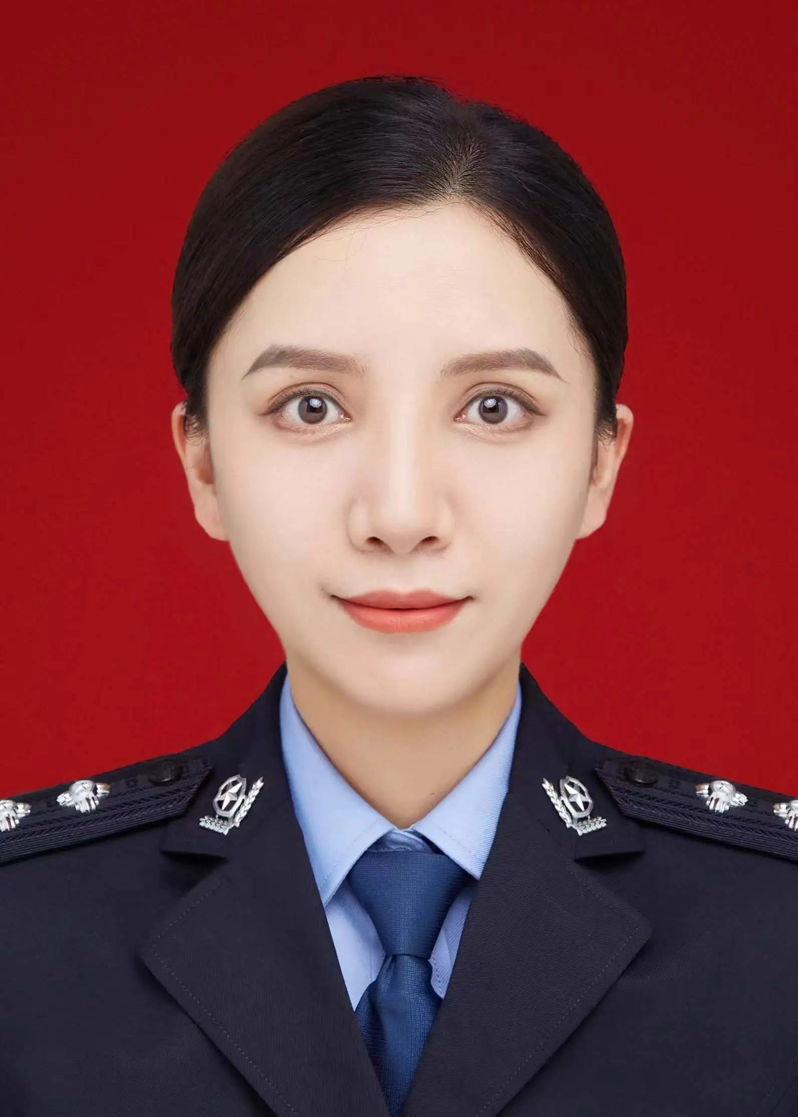 法警小姐姐图片