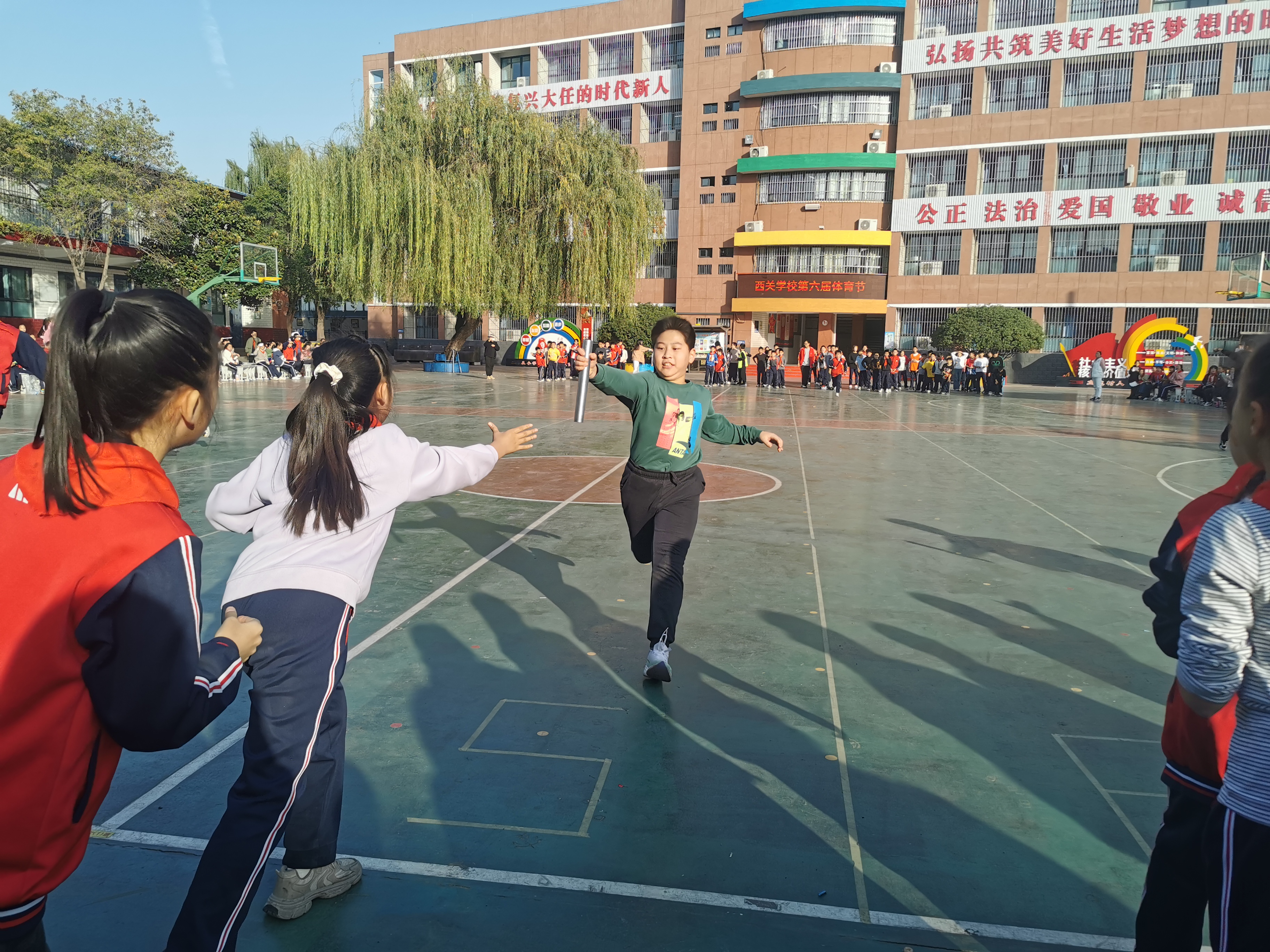 济源济水西关学校举行第六届体育运动会