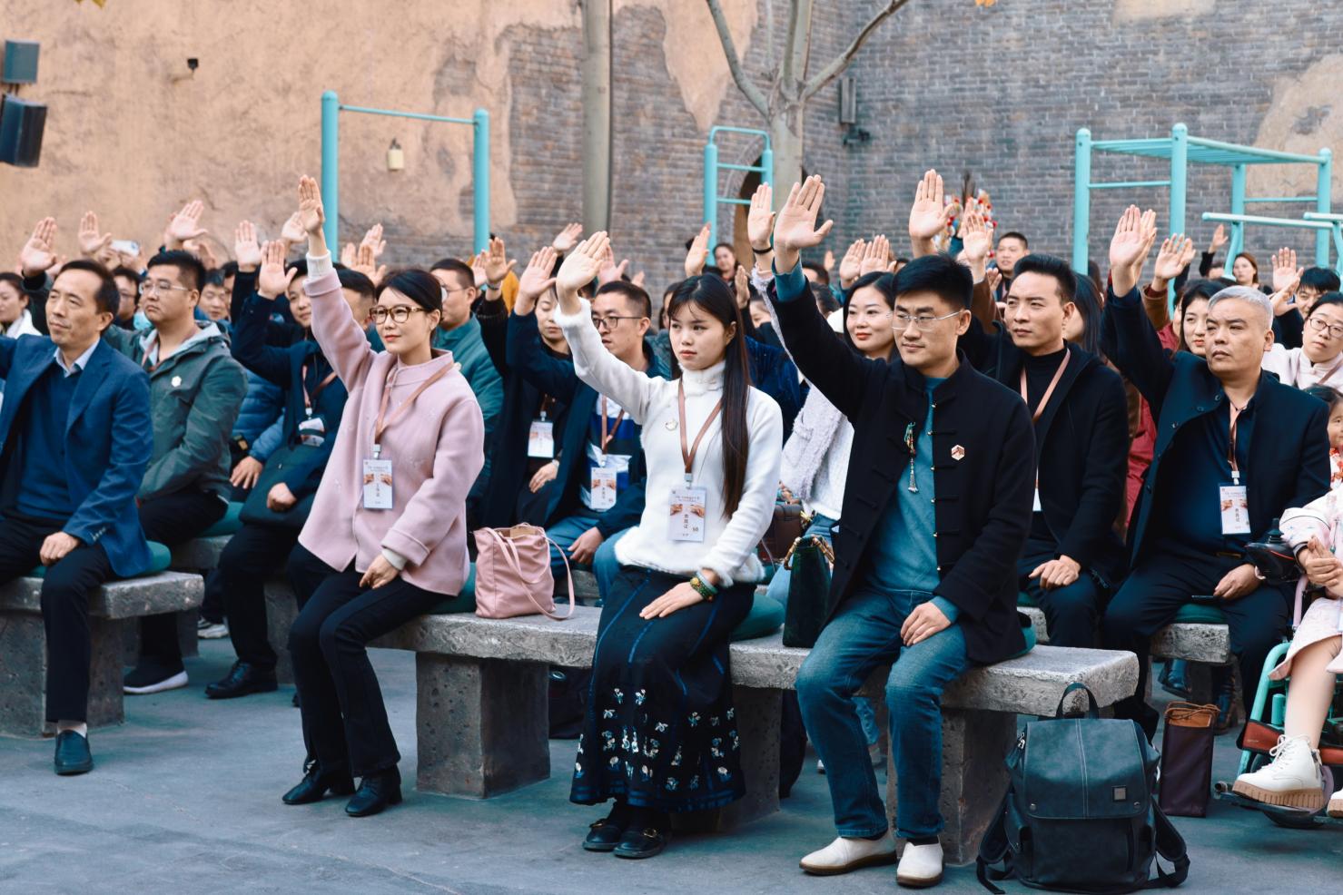 河南举办百名非遗新青年线下交流见面会