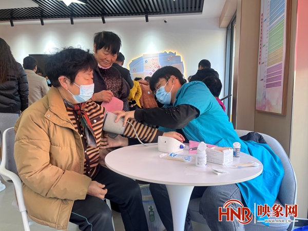 商丘市梁园区平原街道新兴社区做好民生“微实事” 托起群众“大幸福”