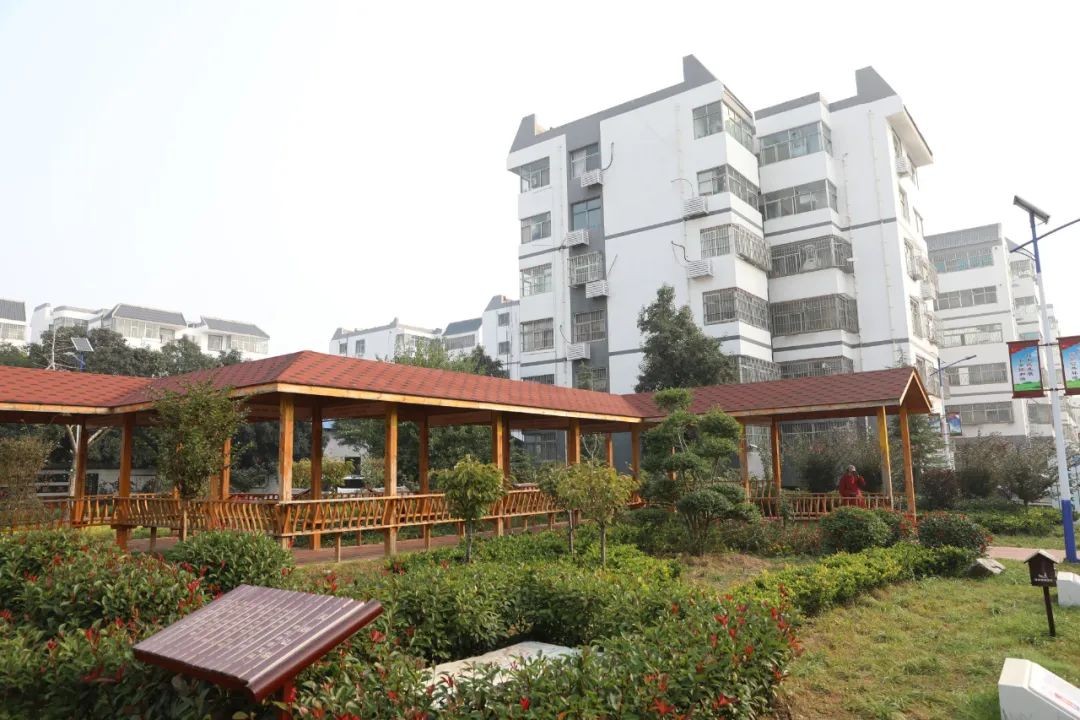 鹤壁市山城区进行老旧小区改造后旧貌换新颜改出幸福感