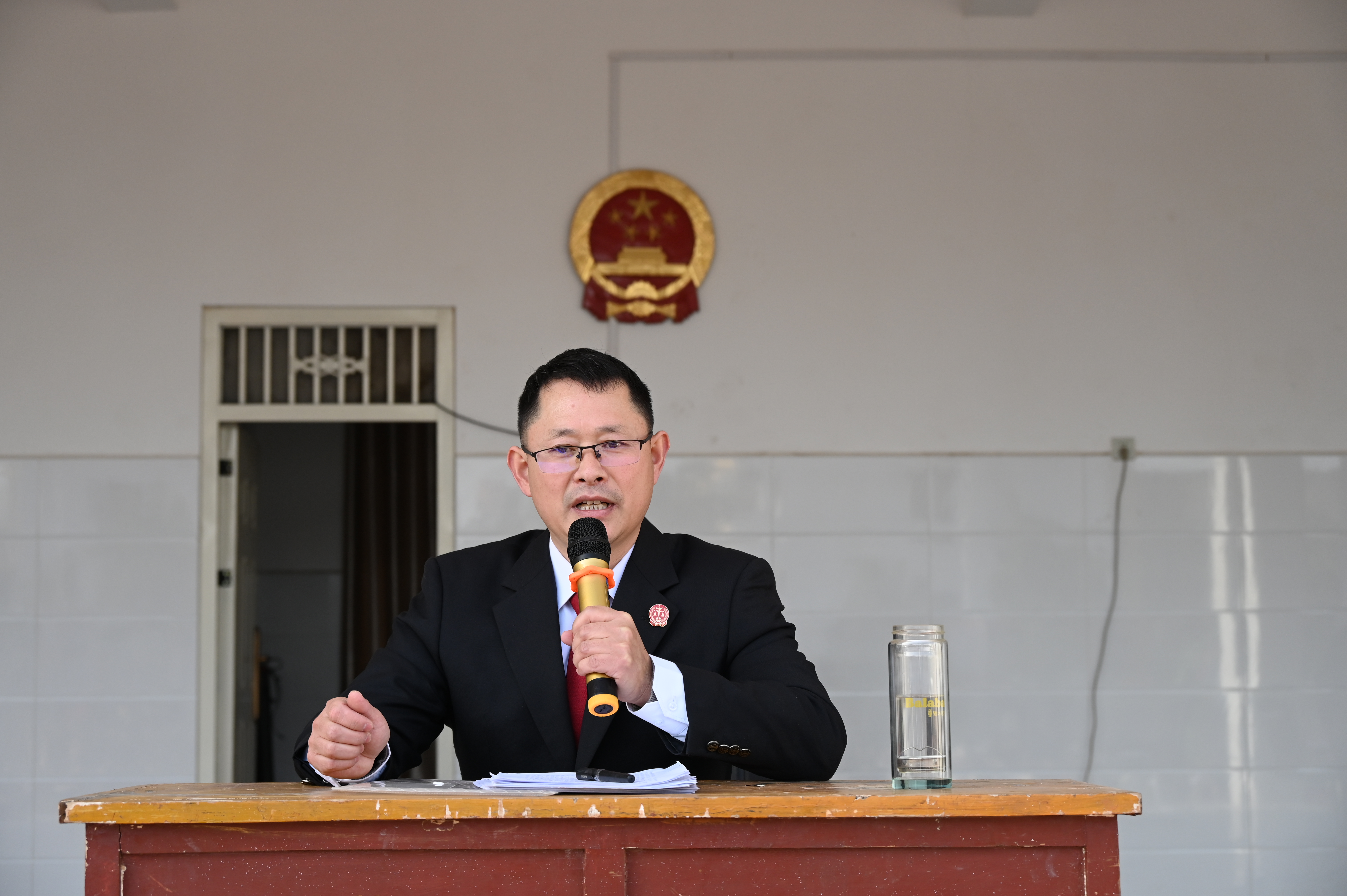 南召法院把庭审搬进校园让法庭变身课堂