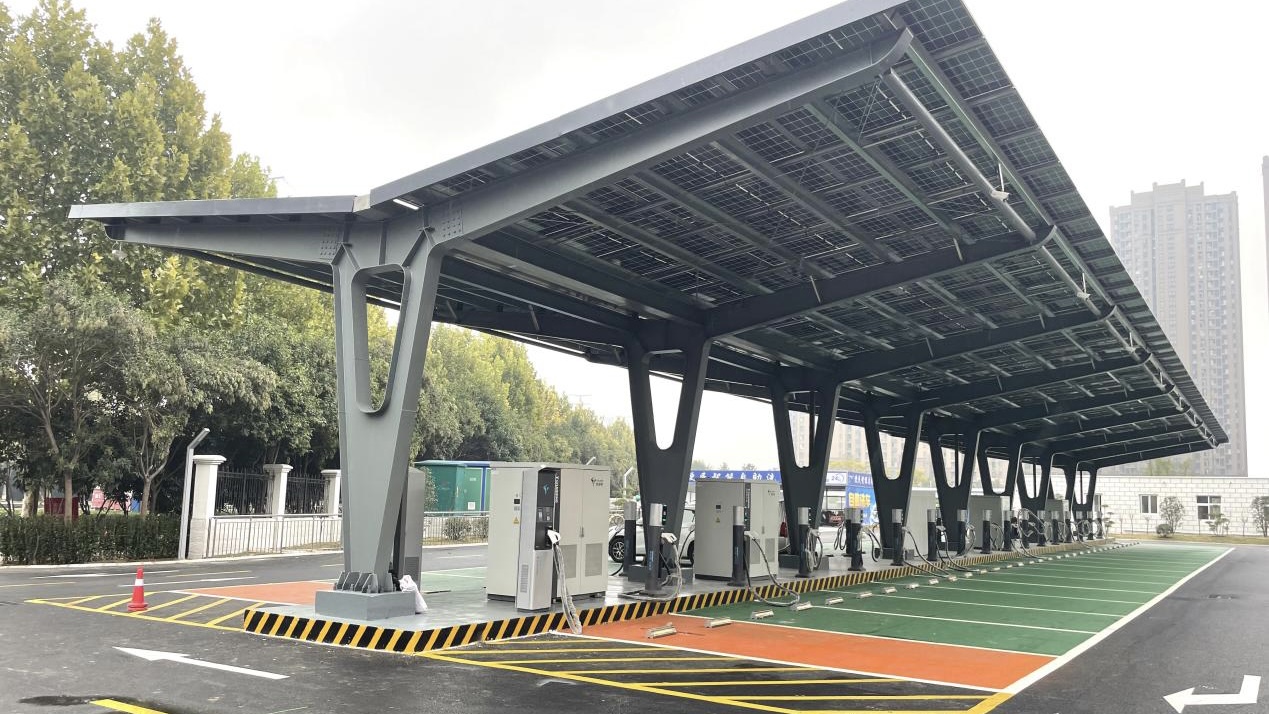 1秒1公里充电超快首个智慧充电站亮相漯河