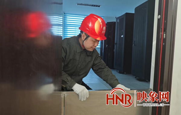 国网遂平县供电公司：严防“小动物”筑牢通信网