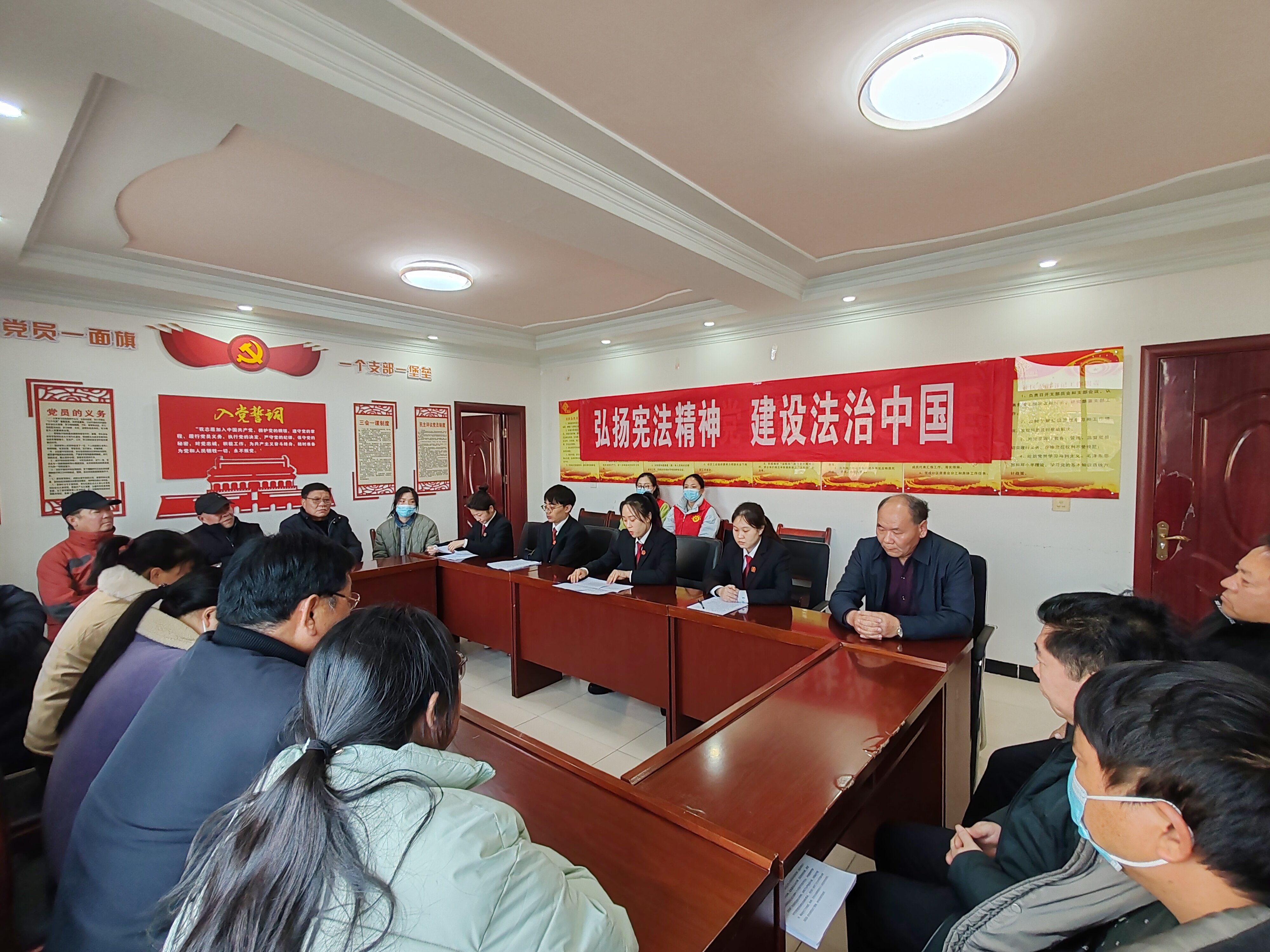 “宪”在行动 “法”入民心——武陟县人民法院开展“宪法宣传周”活动