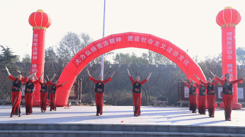 开封市示范区举办“宪法宣传周”集中宣传活动