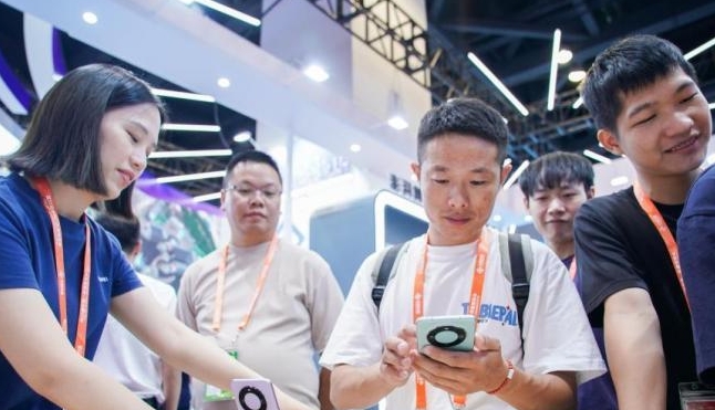 手机出货量大涨近六成，市场回暖，谁在换机？