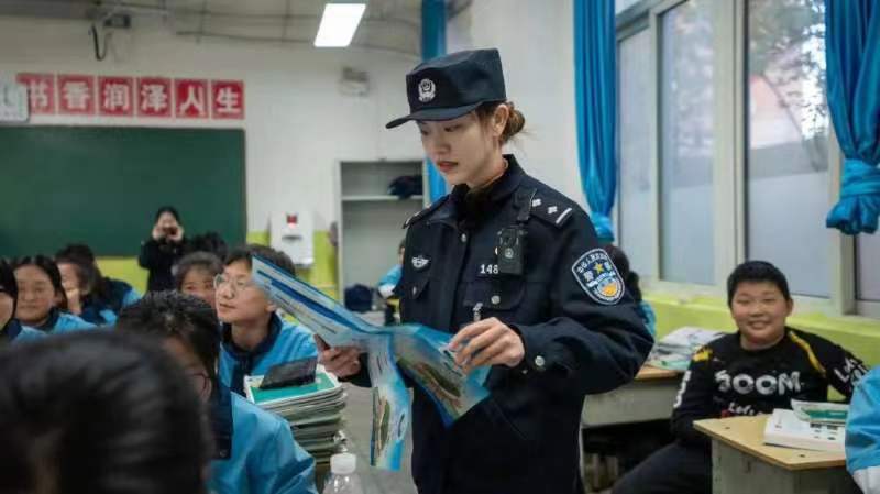 淇县桥盟派出所禁毒宣传进校园，守护青春不“毒”行