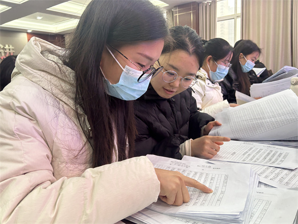 郑州市创新街小学澜湾校区举行数学教研活动