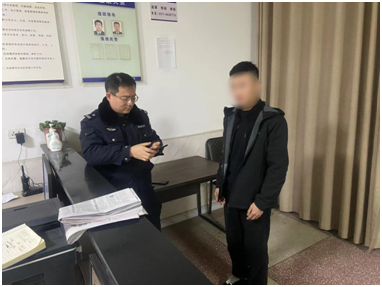 二手交易引纠纷 巩义公安民警助大学生追回购物款