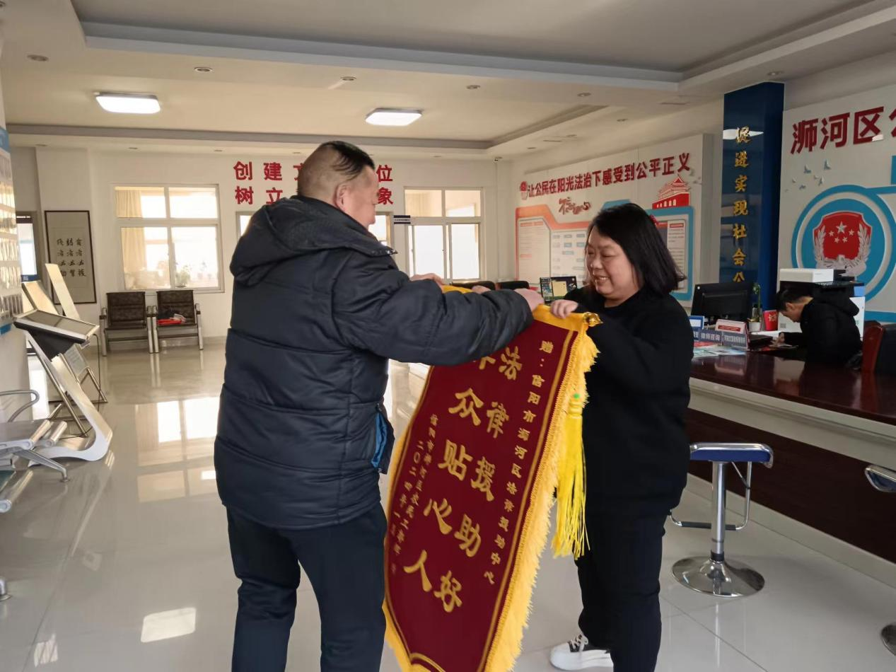 信阳市浉河区：做好法律援助 贴心服务群众