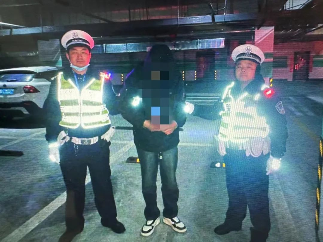 火眼金睛！登封交警查处“叠罗汉”，竟揪出一起手机盗窃案