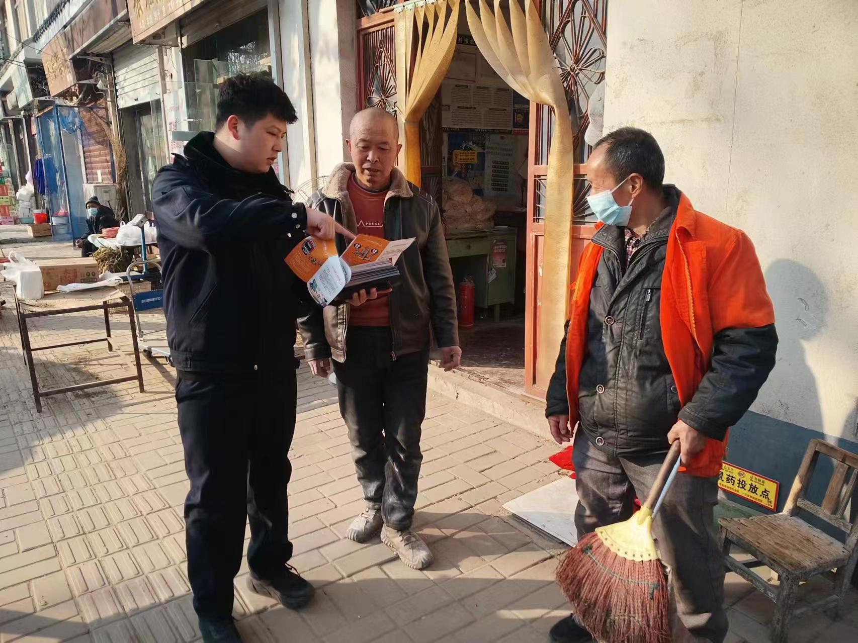 登封市公安局宣化派出所：临近春节年味浓，禁赌宣传不放松