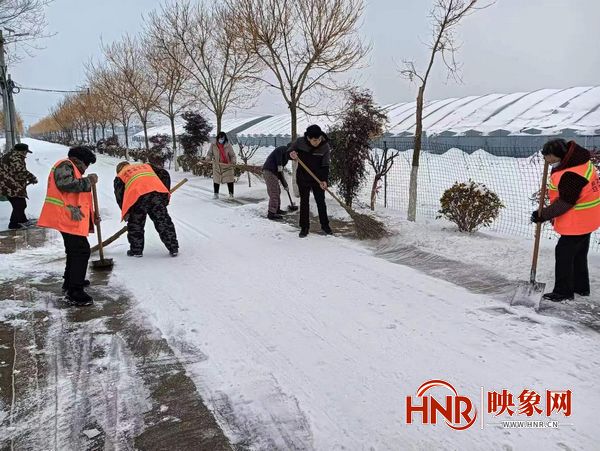 商水县东城街道：清雪除冰保畅通行 真情服务温暖人心