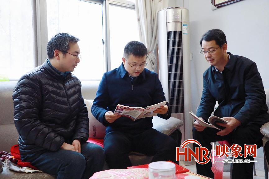 管保臣春节前夕走访慰问息县干部群众