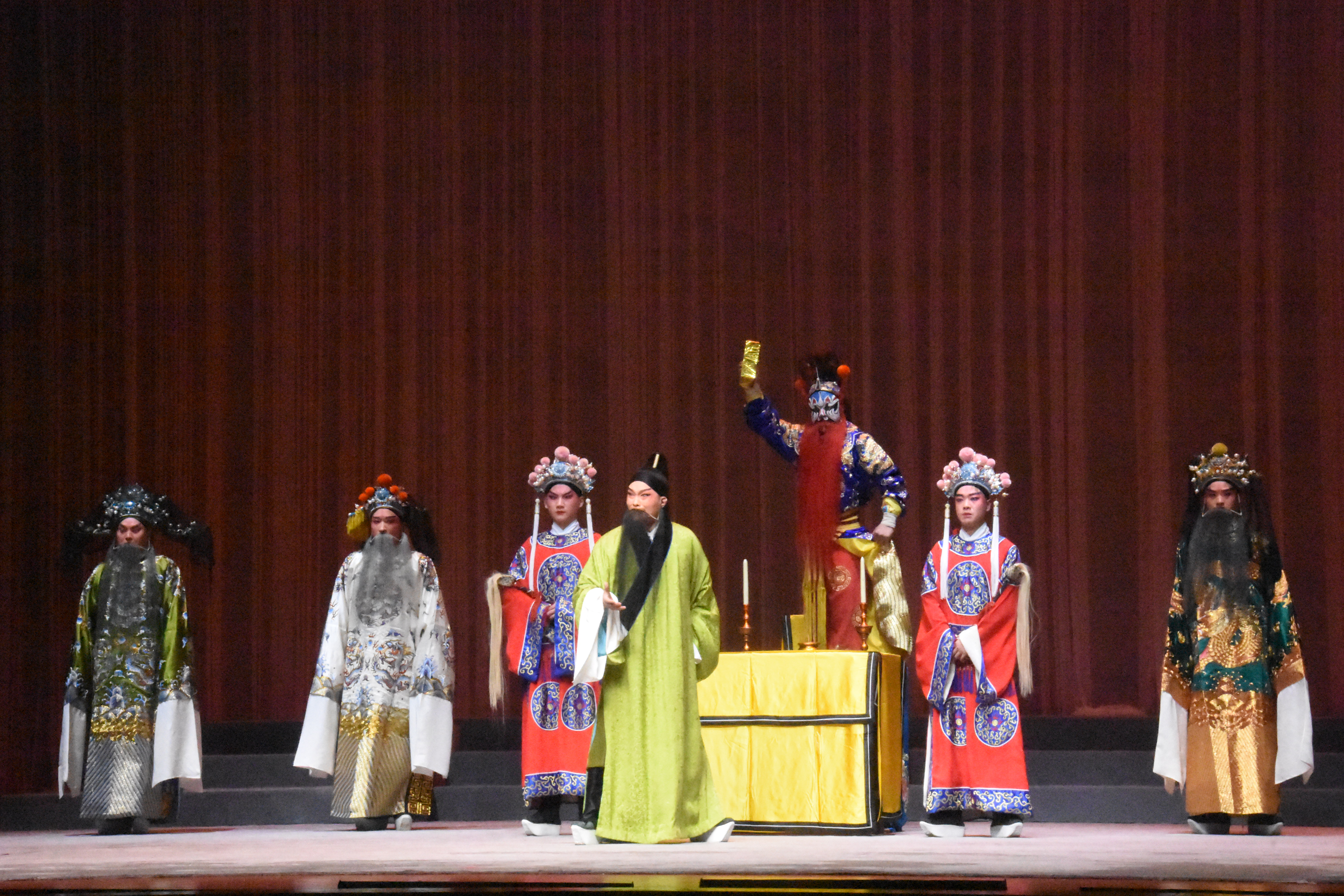 河南戏曲名家组团晋京 公益慰问演出温暖人心