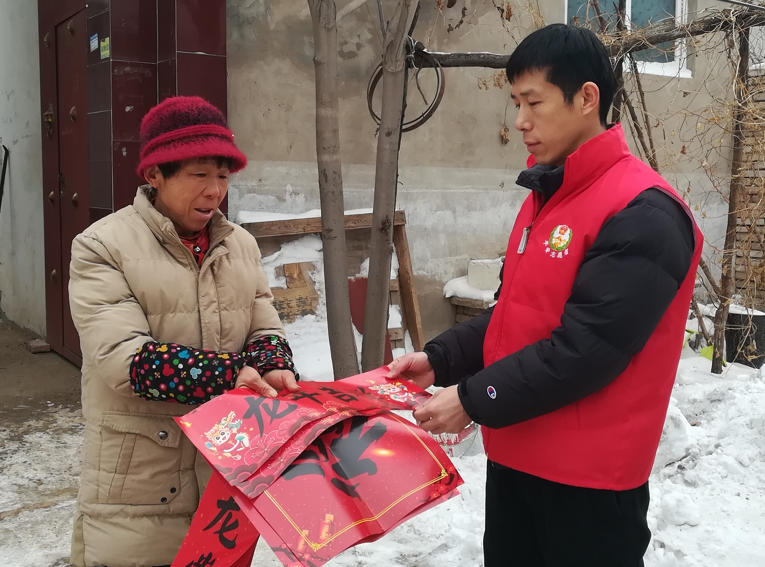 清河办事处开展迎新春送春联文明实践活动