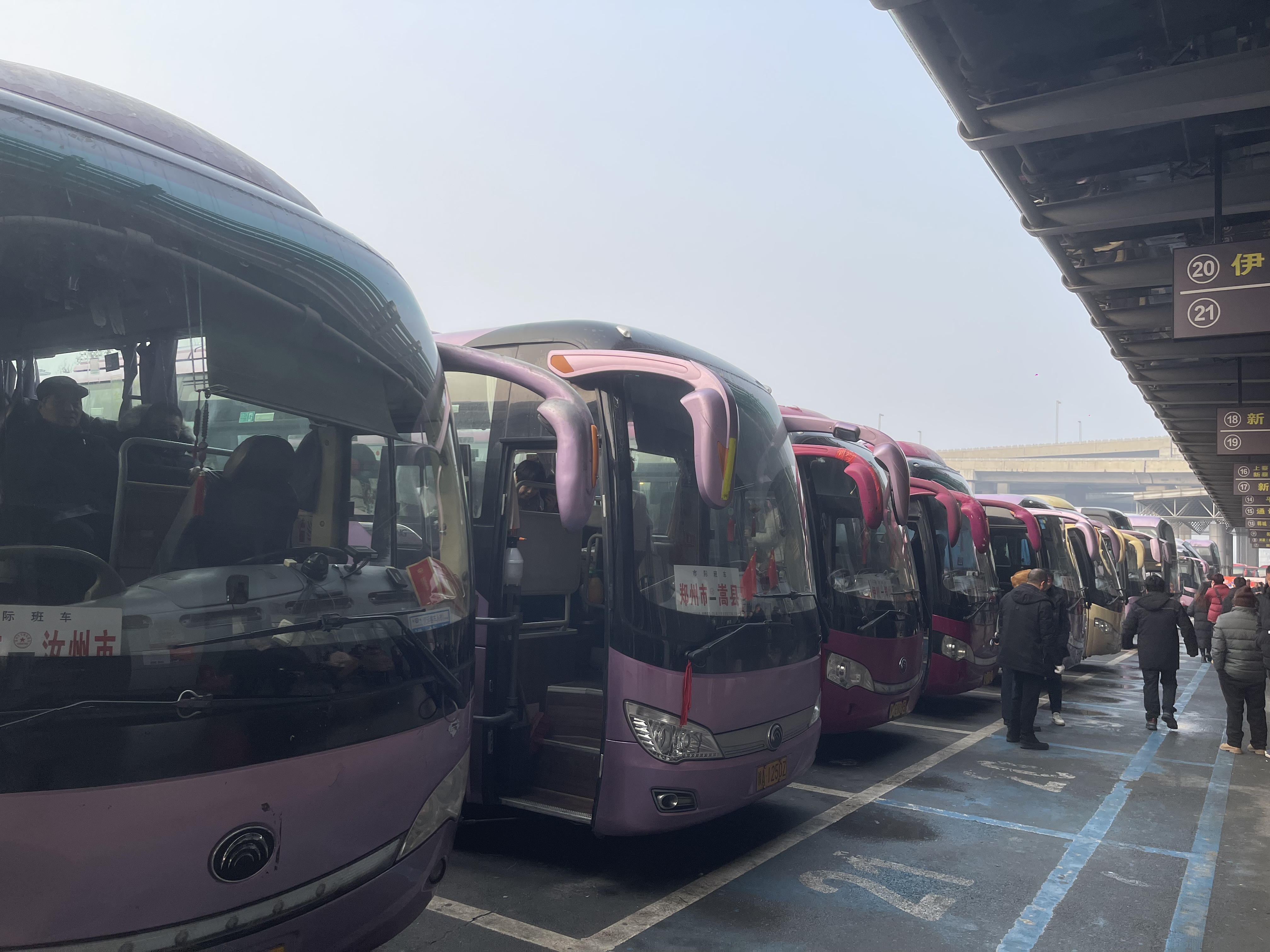 郑州长途汽车南站发往北京上海等方向的客票开始预售