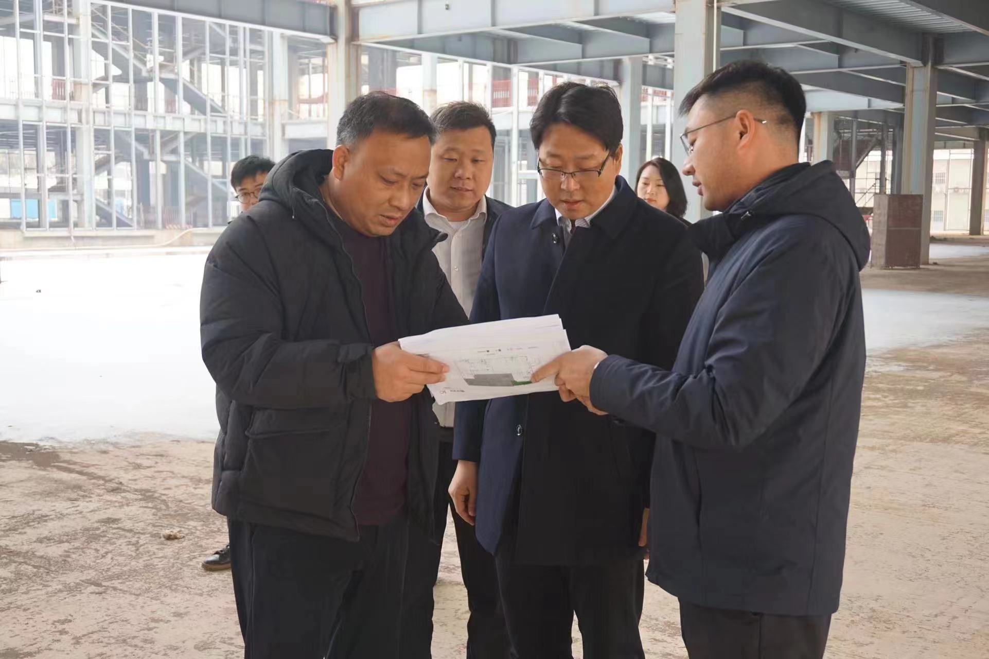 首页>河南广播电视台开封记者站>正文>2月8日上午,中原银行开封分行