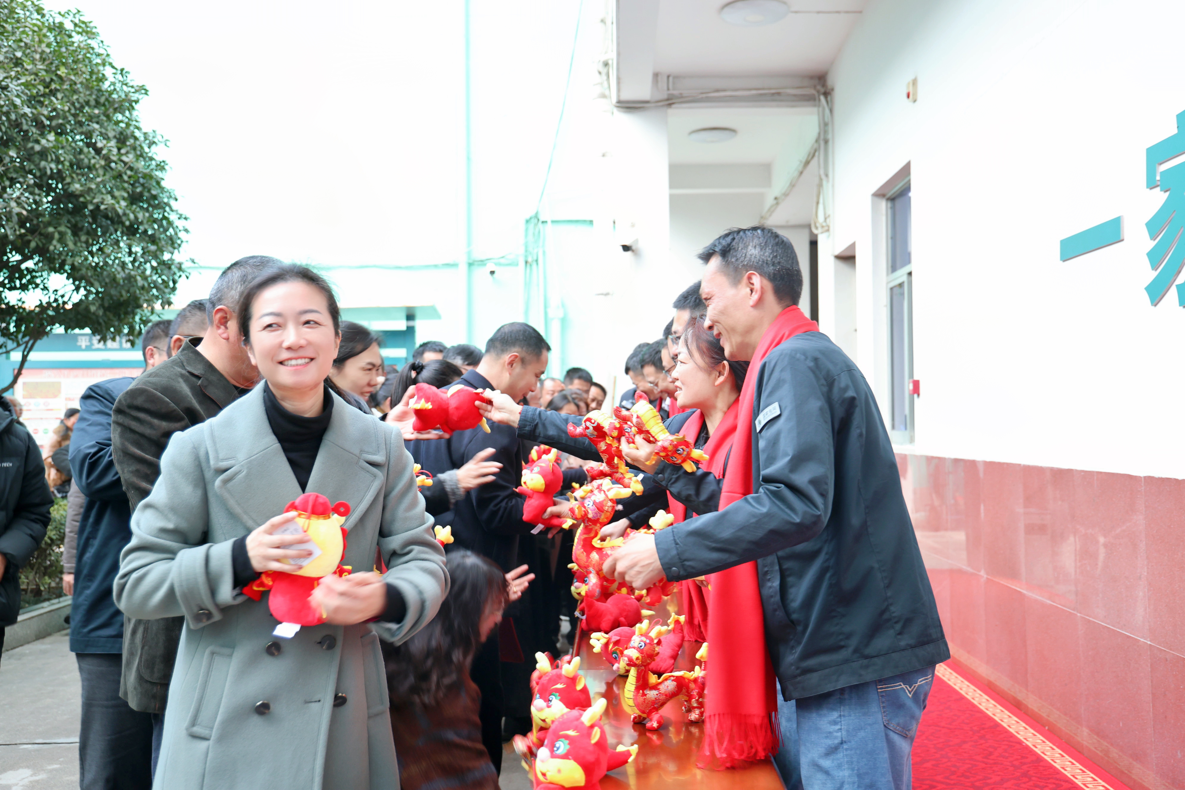 国网商城县供电公司：开工大吉 领导送祝福鼓干劲