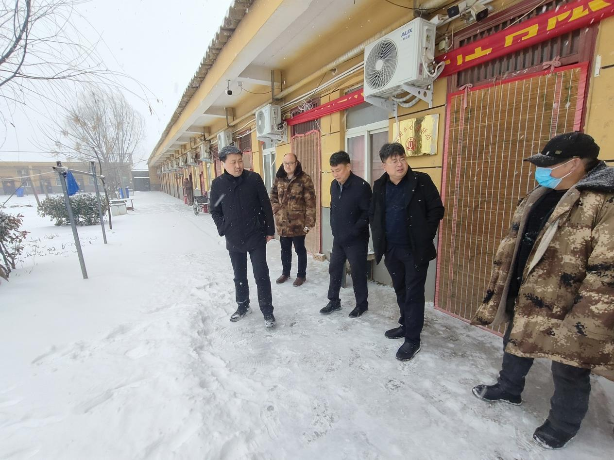 开封市通许县邸阁乡：寒冬送温暖  爱心不降温