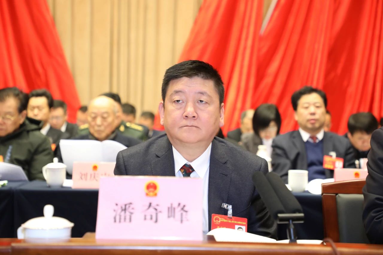 清丰县第十六届人民代表大会第四次会议开幕