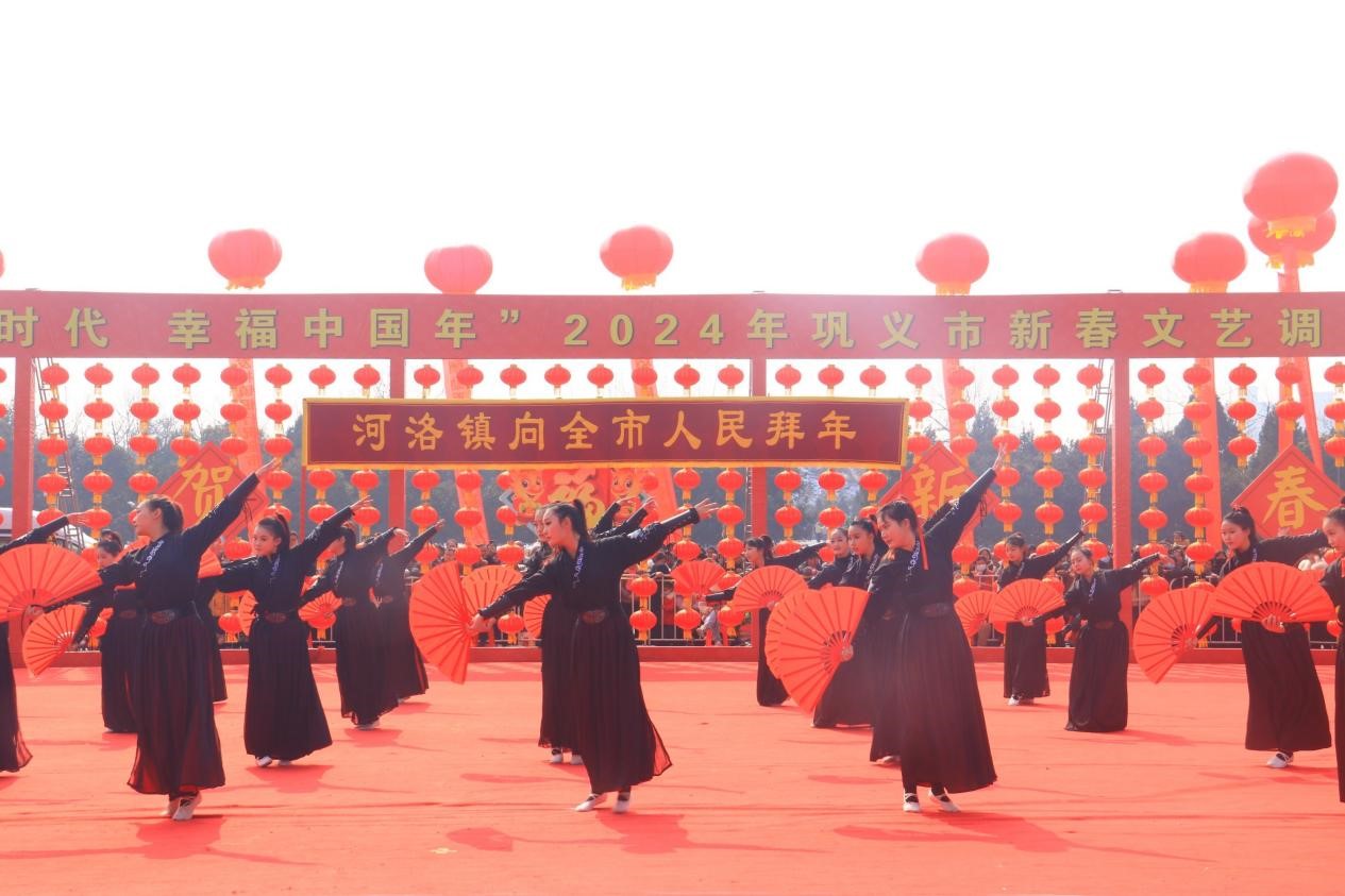 万人空巷巩义市河洛镇热辣滚烫庆元宵