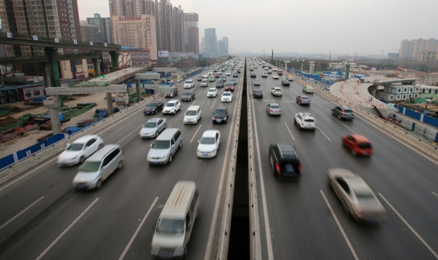 3月4日起，郑州市恢复机动车尾号限行