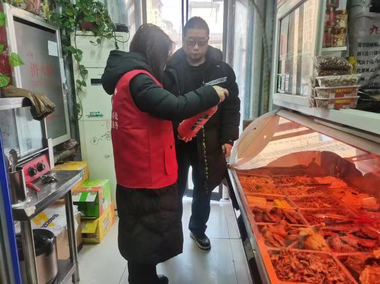开封西湖街道办事处晖达社区开展消防安全隐患排查工作