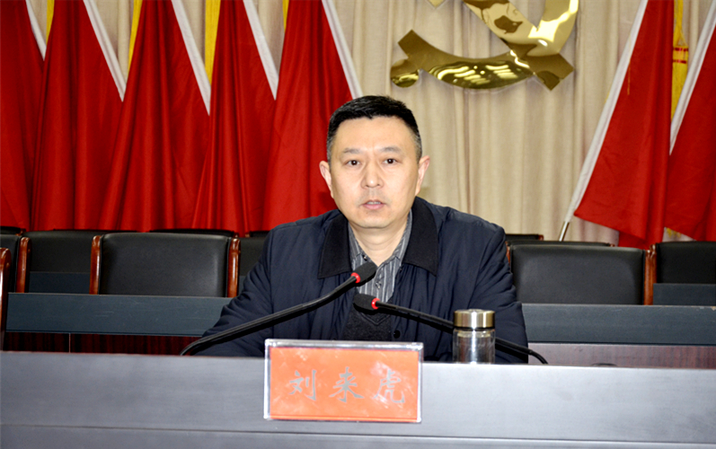 会上,县委政法委副书记杨炜宣读了《新蔡县电动车停放及充电设施安全