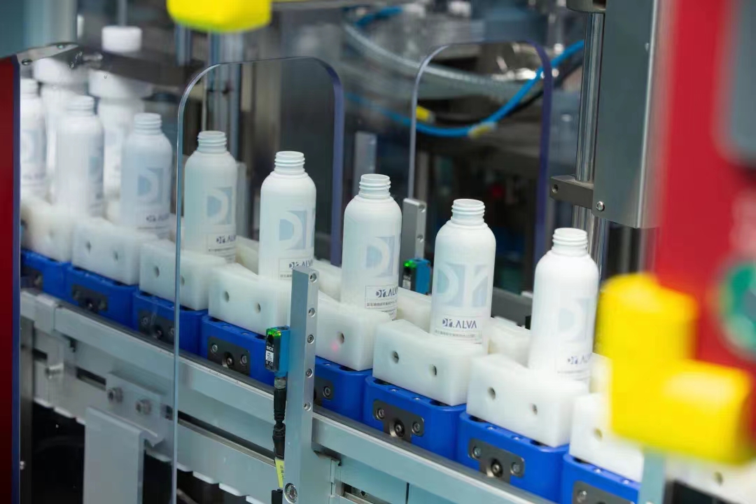 化妆品领域首个"透明工厂"在山东-大象网