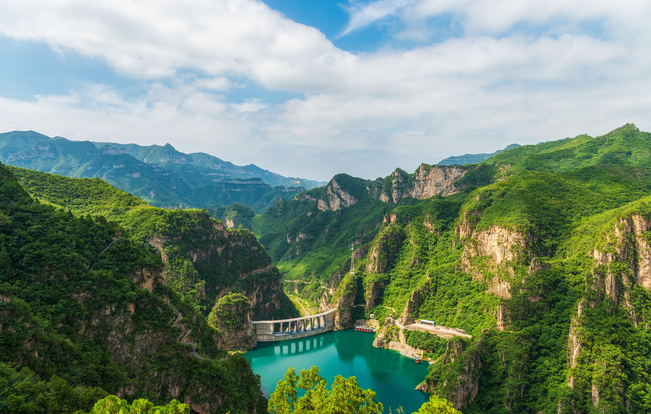 修武县云台山风景区为庆祝三八妇女节,神农桃花节,神