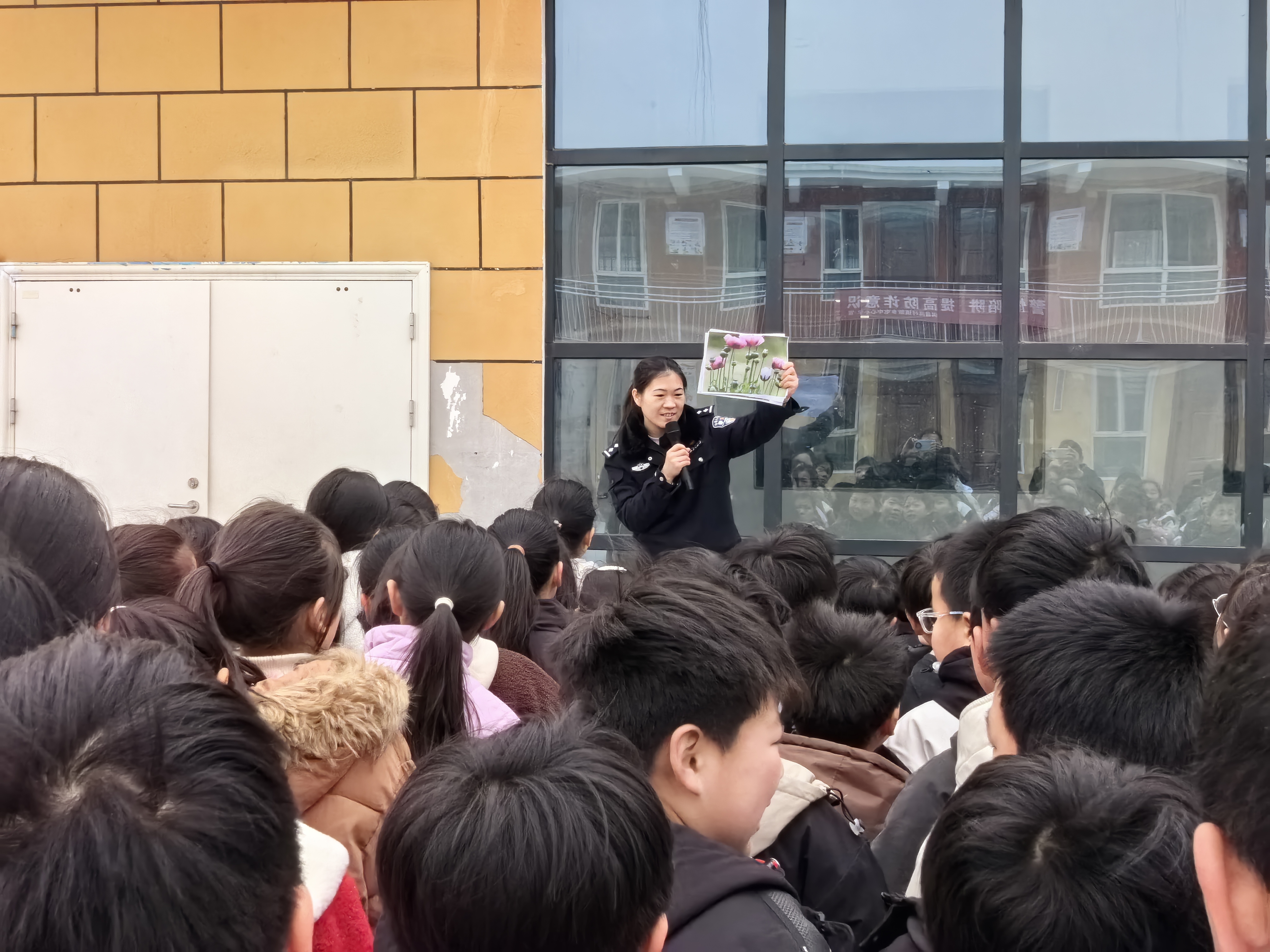 河南淇县高村派出所： 开展禁毒宣传，打造纯净校园