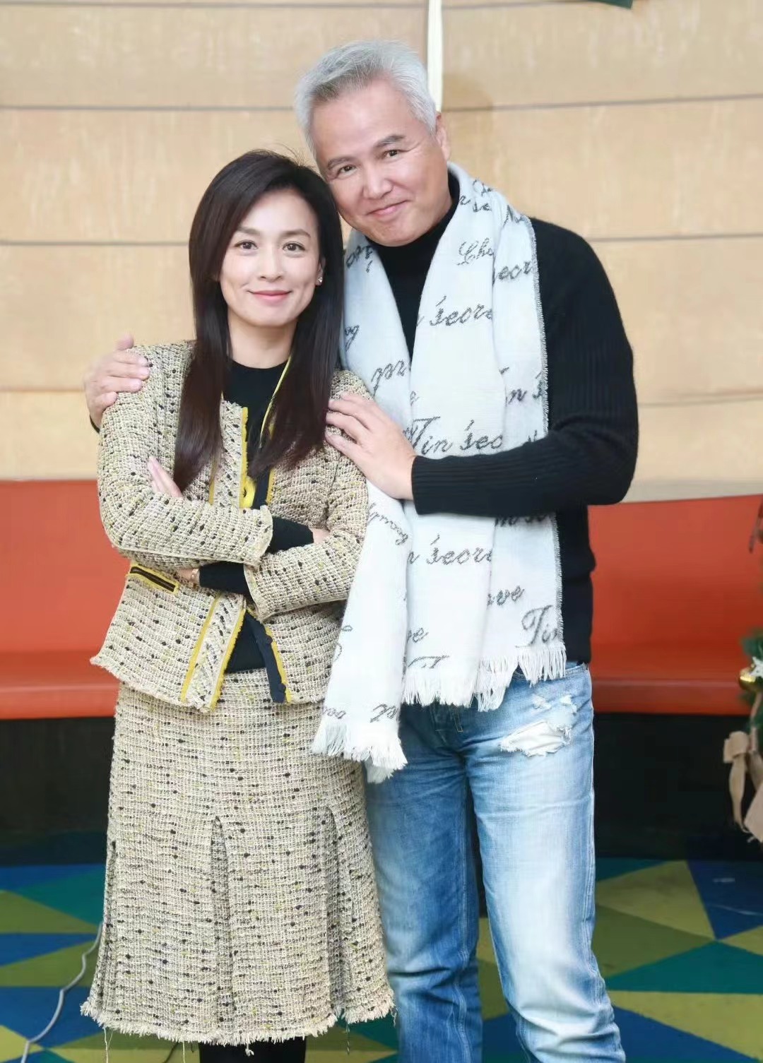 后者为张淑琴(张庭),林吉荣(张庭老公)关联公司