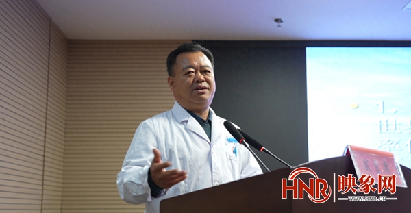 "大家要培养良好的生活习惯,戒烟限酒,避免懒惰生活方式……"孟凡良在