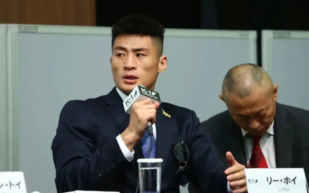 "大魔王"李辉vs匈牙利格斗界"扛把子"-大象网