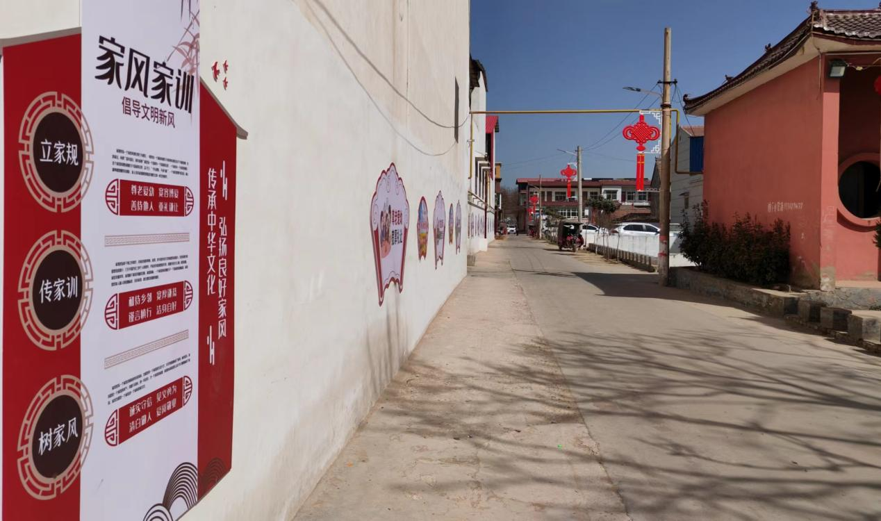 郑州航空港区洧川镇月亮湾里笑声朗