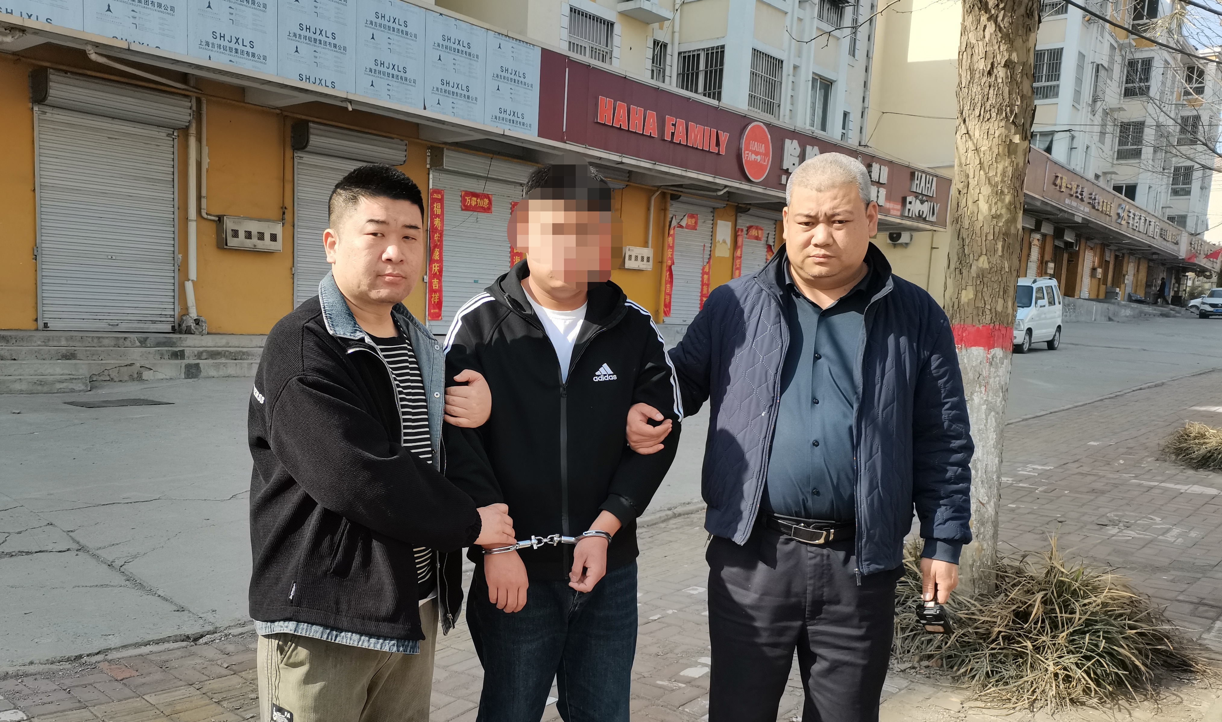 一窃贼牵出四同伙 鹤壁山城公安破获一起盗窃手机案