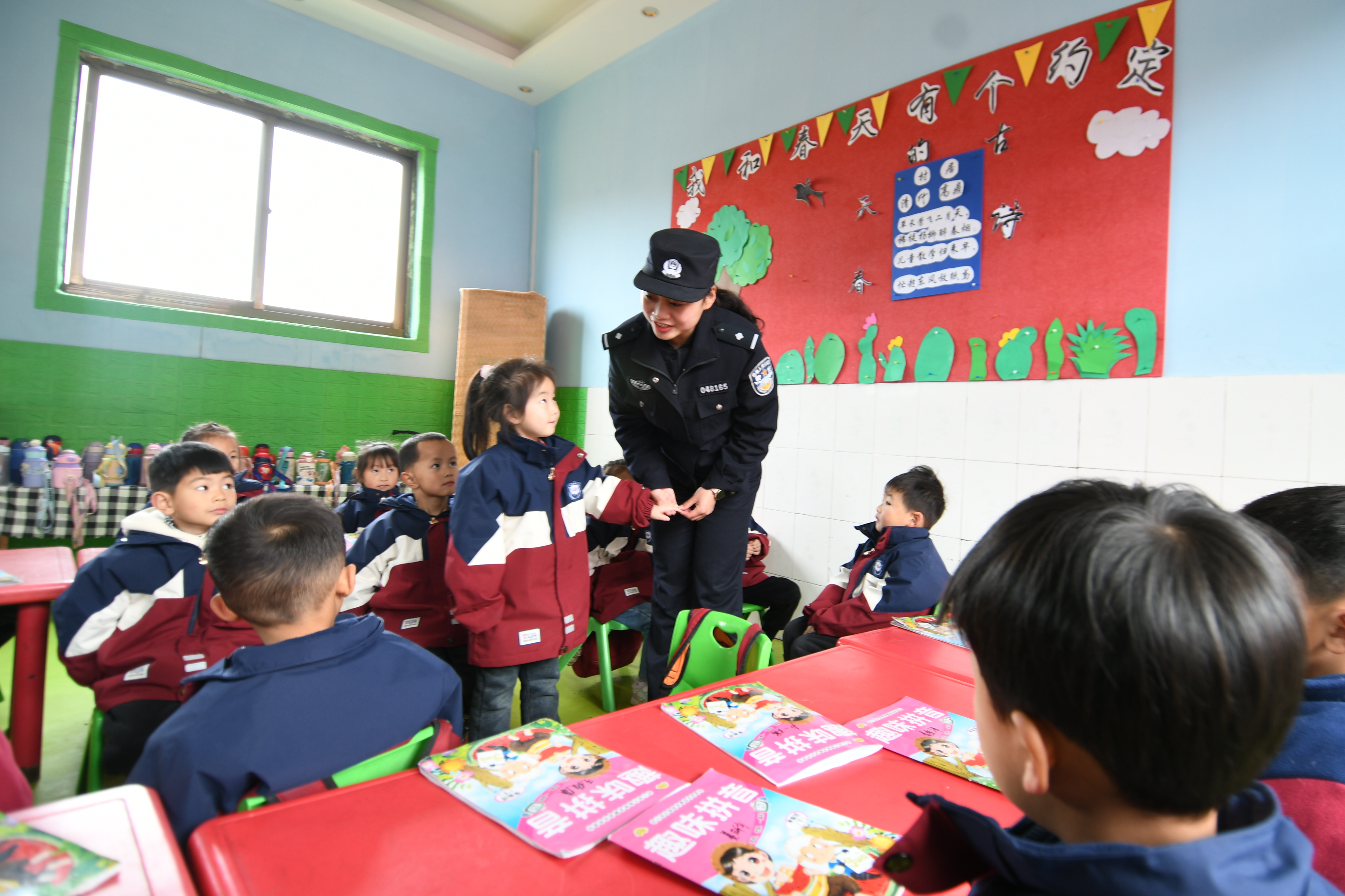 浚县公安局小河派出所：走进辖区幼儿园，安全教育入童心