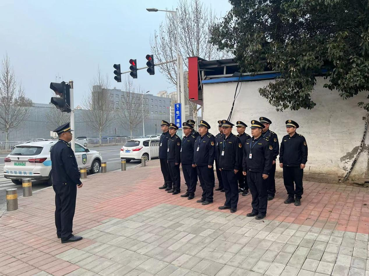 郑州高新区石佛办事处开展联合执法 营造良好市容环境
