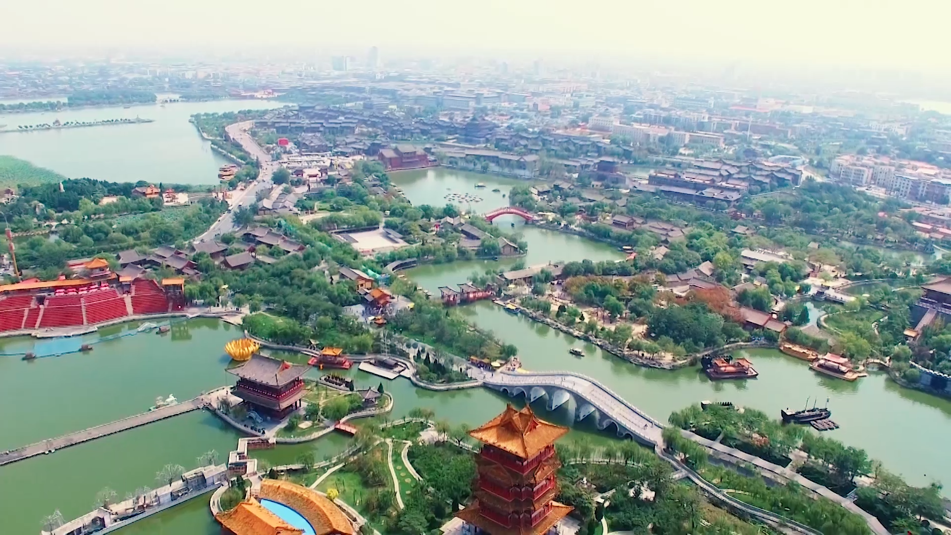 "王婆"出圈!开封市致信游客朋友和全市住餐业从业者-