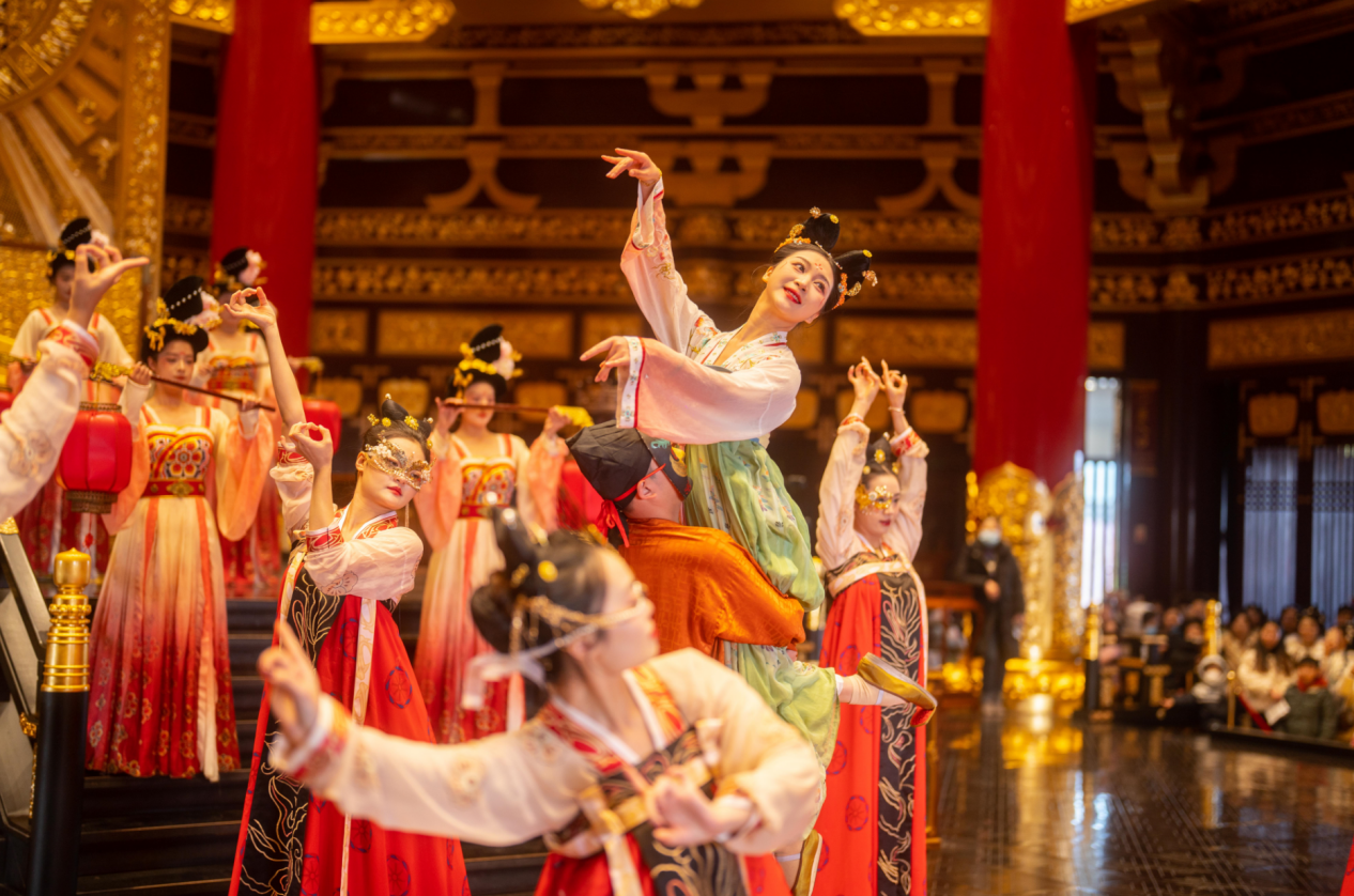 盛唐迎宾,汉服巡游,4月来洛阳沉浸式感受牡丹文化节-大象网