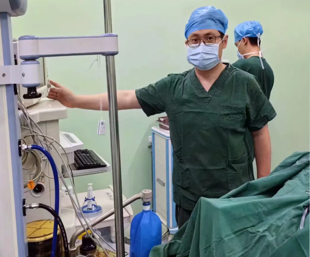 沉"醉"天山情——记郑大二附院援疆专家孙凯-大象网