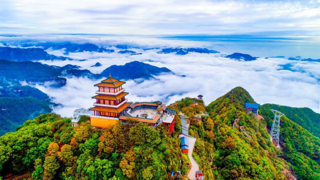 为"天下第一洞天",是一处集自然风光和人文历史于一体的著名旅游景区