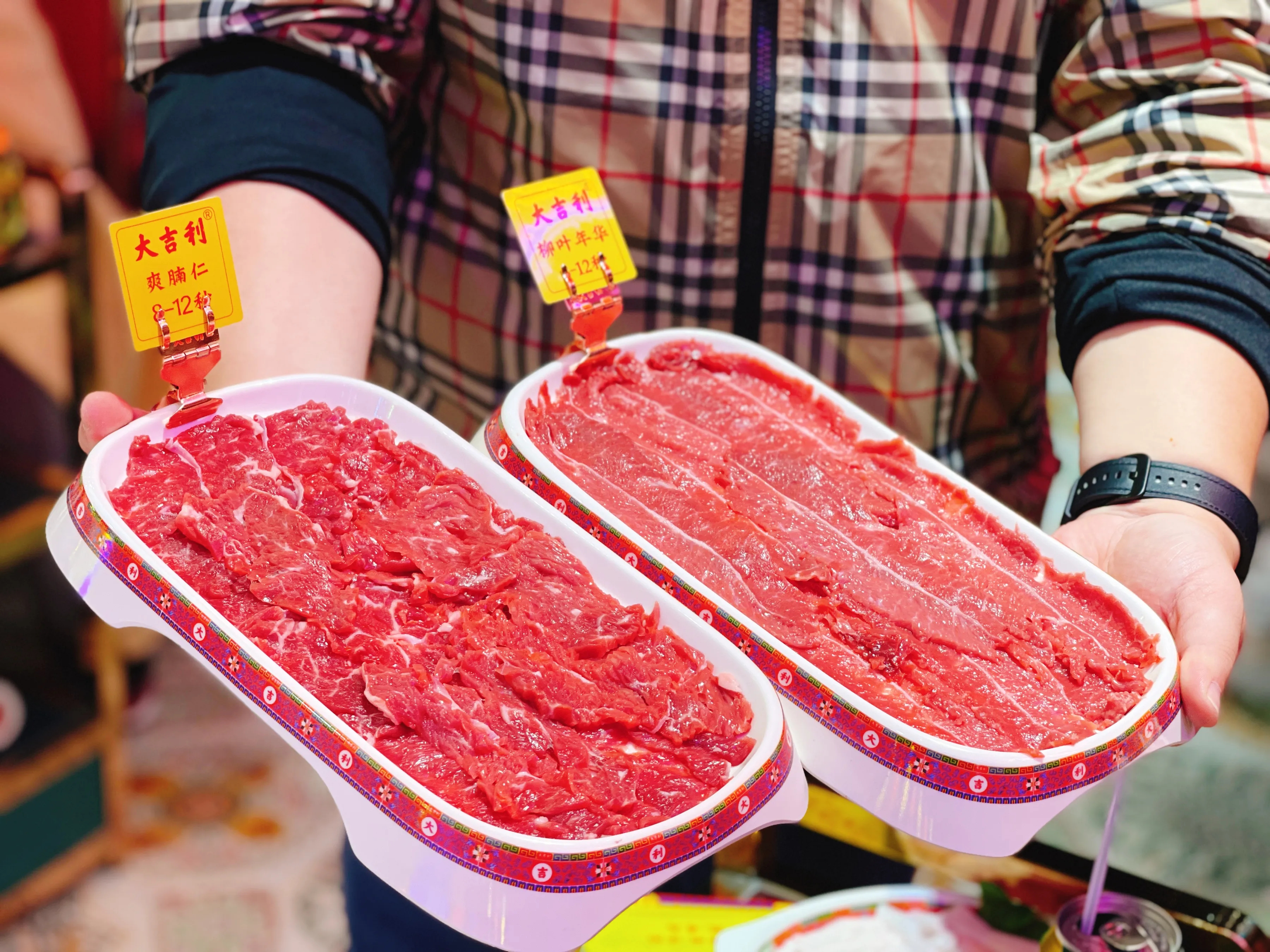 连续七年登上必吃榜,这家牛肉火锅有点东西-大象网