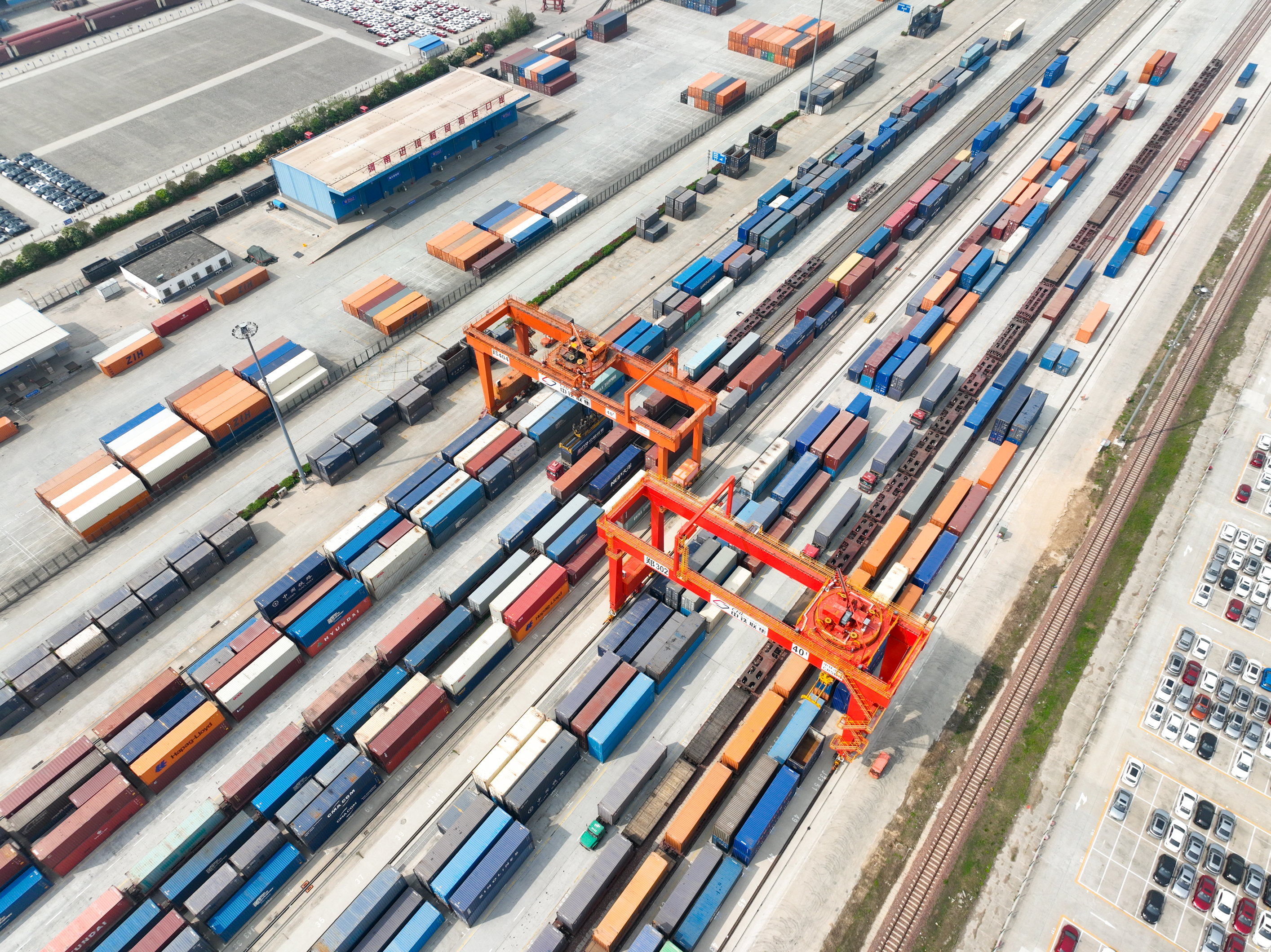 4月11日起 中老铁路(郑州—万象)国际货运列车正式开行-大象网